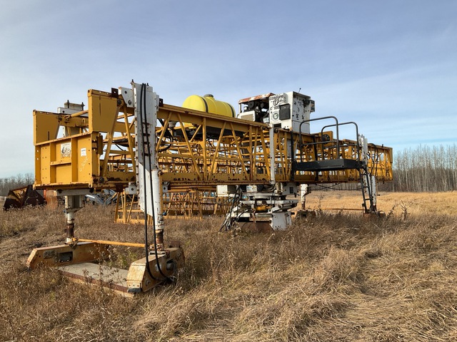 2001 Gomaco C700 Bridge Deck Finisher