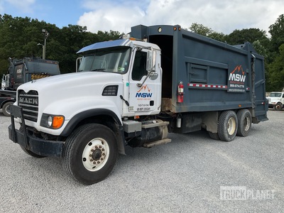 2004 Mack CV 6x4 EZAC 25 CU YD Camión recolector de residuos