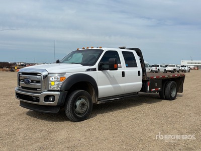 2014 Ford F-550 XLT 4x4 Crew Cab Camion à Plateau