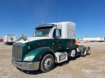2017 Peterbilt 579 6x4 Sleeper Truck Tractor
