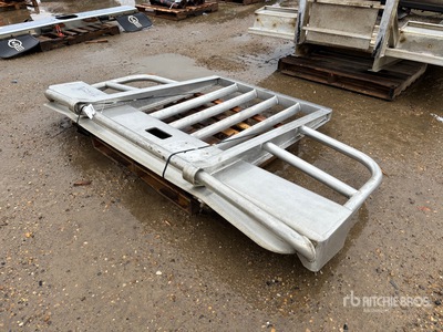 Aluminum Roo バンパー