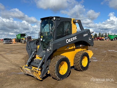 2018 John Deere 330G Two-Speed Ładowarka o sterowaniu burtowym