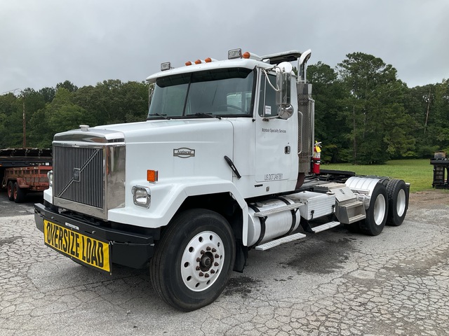 2001 Volvo/Autocar ACL 6x4 T/A Day Cab Truck Tractor 2001 Volvo/Autocar ACL 6x4 T/A Day Cab Truck Tractor
