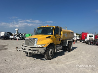 2012 International MA025 4300 4x2 Water Truck