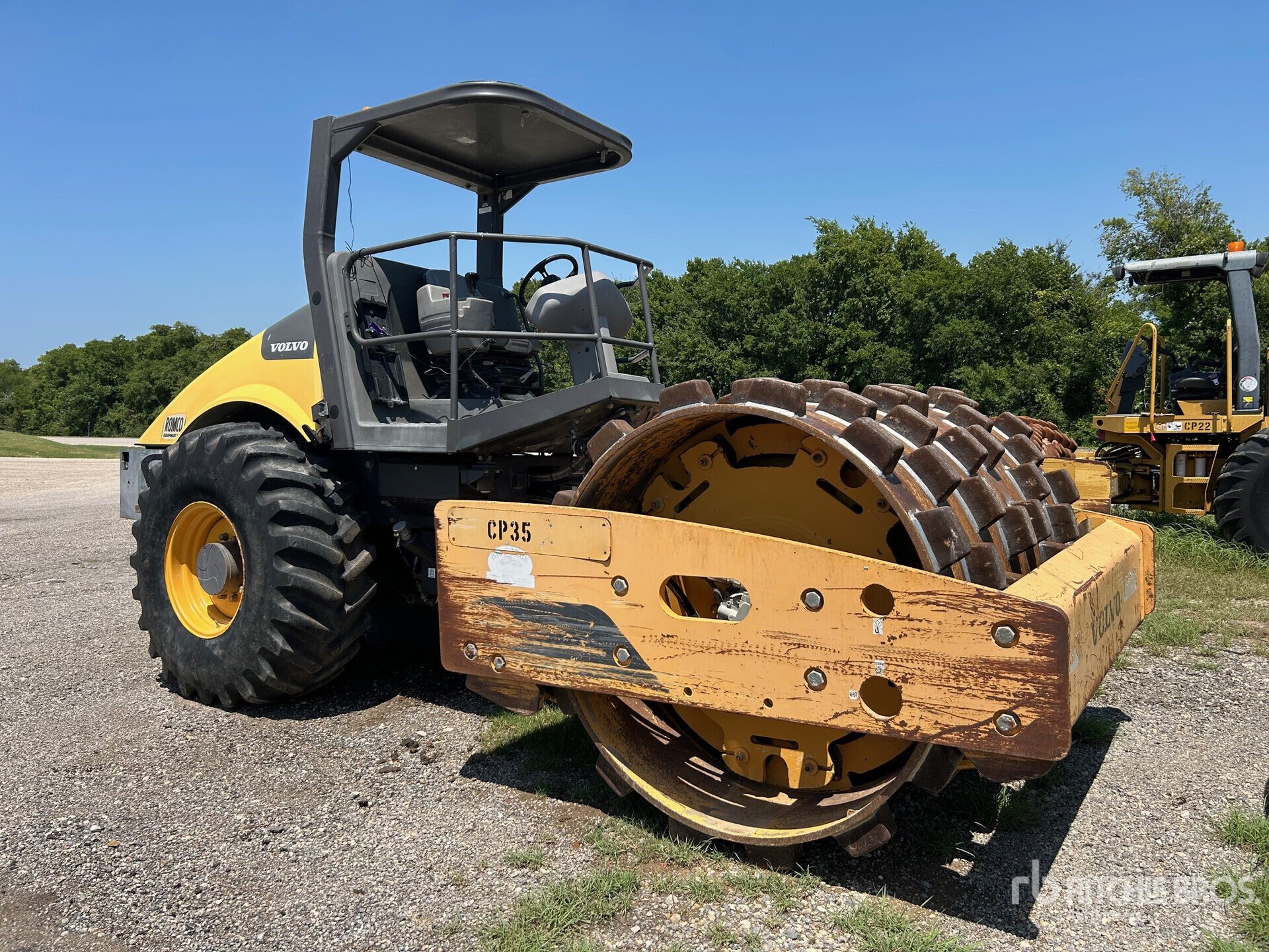 2012 Volvo SD-100F Padfoot Drum Compactor