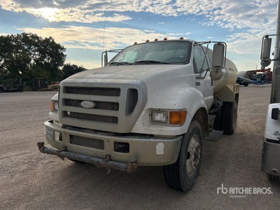 2007 Ford F-750 4x2 Water Truck
