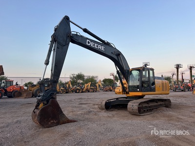 2006 John Deere 240D LC Tracked Excavator