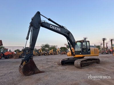 2006 John Deere 240D LC Tracked Excavator