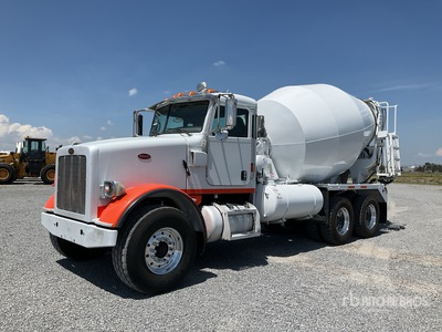 2015 Peterbilt 365 6x4 Camion Revolvedora de Concreto / Mixer Truck