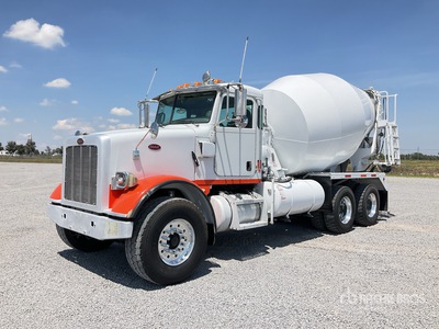 2015 Peterbilt 365 6x4 Camion Revolvedora de Concreto / Mixer Truck