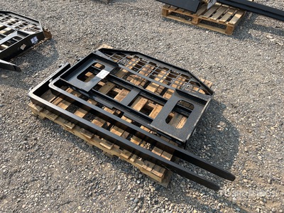 2025 GIYI GY-DHC Skid Steer Forks (Unused)