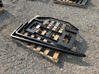 2025 GIYI GY-DHC Skid Steer Forks (Unused)