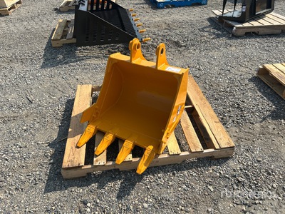 2025 GIYI GY-BK 24 in Excavator Bucket - Fits Cat 305 (Unused)