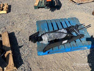2025 GIYI GY-XJ5T 12 in Hydraulic Excavator Thumb (Unused)