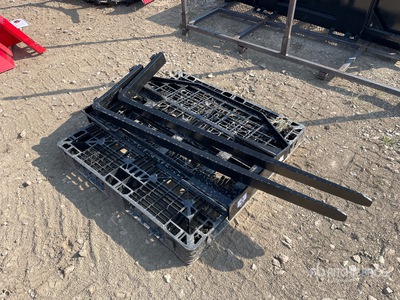 GIYI 60 in Skid Steer Forks (Unused)