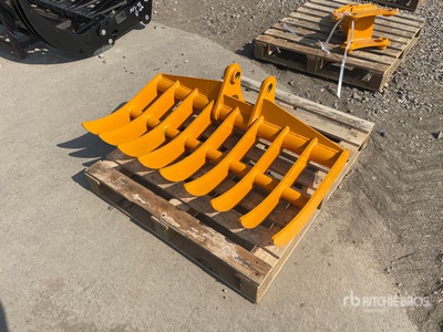 GIYI 44 in Excavator Rake - Fits Cat 305 (Unused)