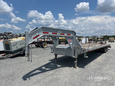 2014 PJ Trailers FD362 36 ft T/A Gooseneck Rimorchio per attrezzatura