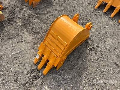 2025 GIYI GY-BK 12 in Digging Excavator Bucket - Fits Cat 305 (Unused)