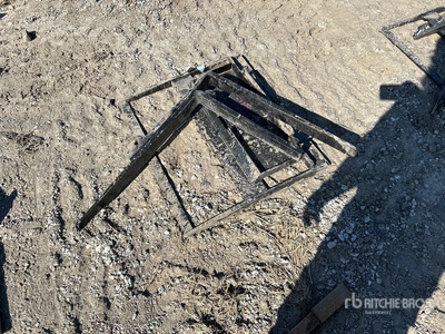 2025 GIYI GY-XHC 29 in Mini Skid Steer Forks (Unused)