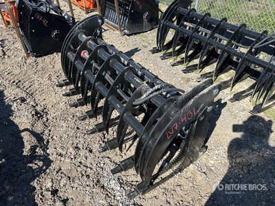 2025 GIYI GYCLG72C 72 in Log Skid Steer Grapple (Unused)