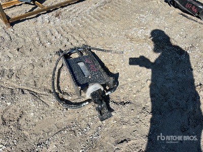2025 GIYI GY-XJ3T 12 in Hydraulic Excavator Thumb (Unused)
