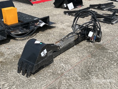 2025 GIYI GY-BD43 12 in Mini Skid Steer Backhoe (Unused)