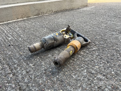 Quantity of (2) Pneumatic Démolisseur