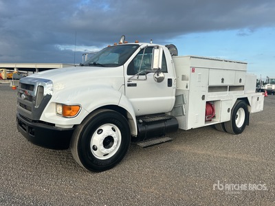 2008 Ford F-650 XL 4x2 Camion utilitaire