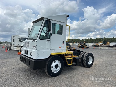 2008 Kalmar 4x2 Spotter Truck