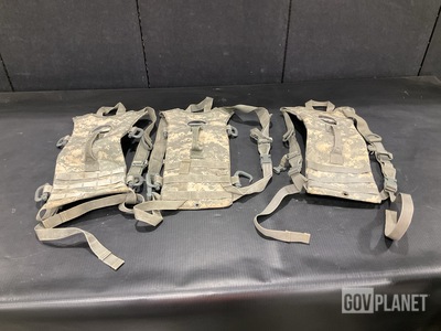 (431) Hydration System Carriers