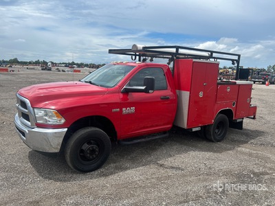 2016 Ram 3500 4x2 Ciężarówka serwisowa