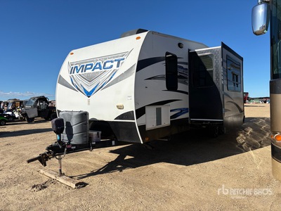 2014 Keystone IP30114 30 ft T/A Toy Hauler Przyczepa kempingowa