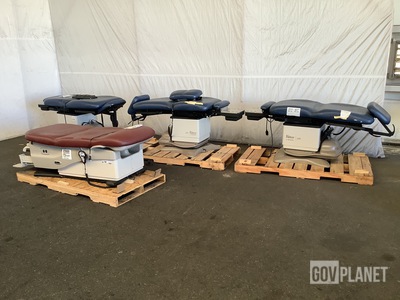 (4) Midmark Examination Tables