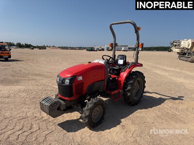 Kubota STW34R 4WD Tracteur Utilitaire Utility Tractor (Inoperable)