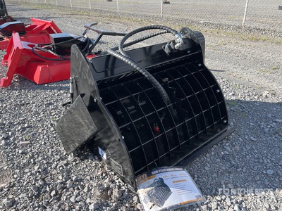 2025 GIYI JBD 32 in Mini Cucharon Mezclador para Minicargador (Sin Usar) / Betoniarka o sterowaniu burtowym (Unused)