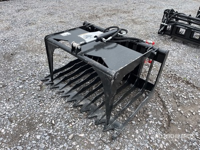 2025 GIYI HWG44 44 in Mini Grapa para Minicargador (Sin Usar) / Skid Steer Grapple (Unused)