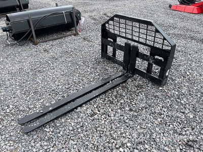 2025 GIYI DHC 59 in Horquillas para Minicargador (Sin Usar) / Skid Steer Forks (Unused)