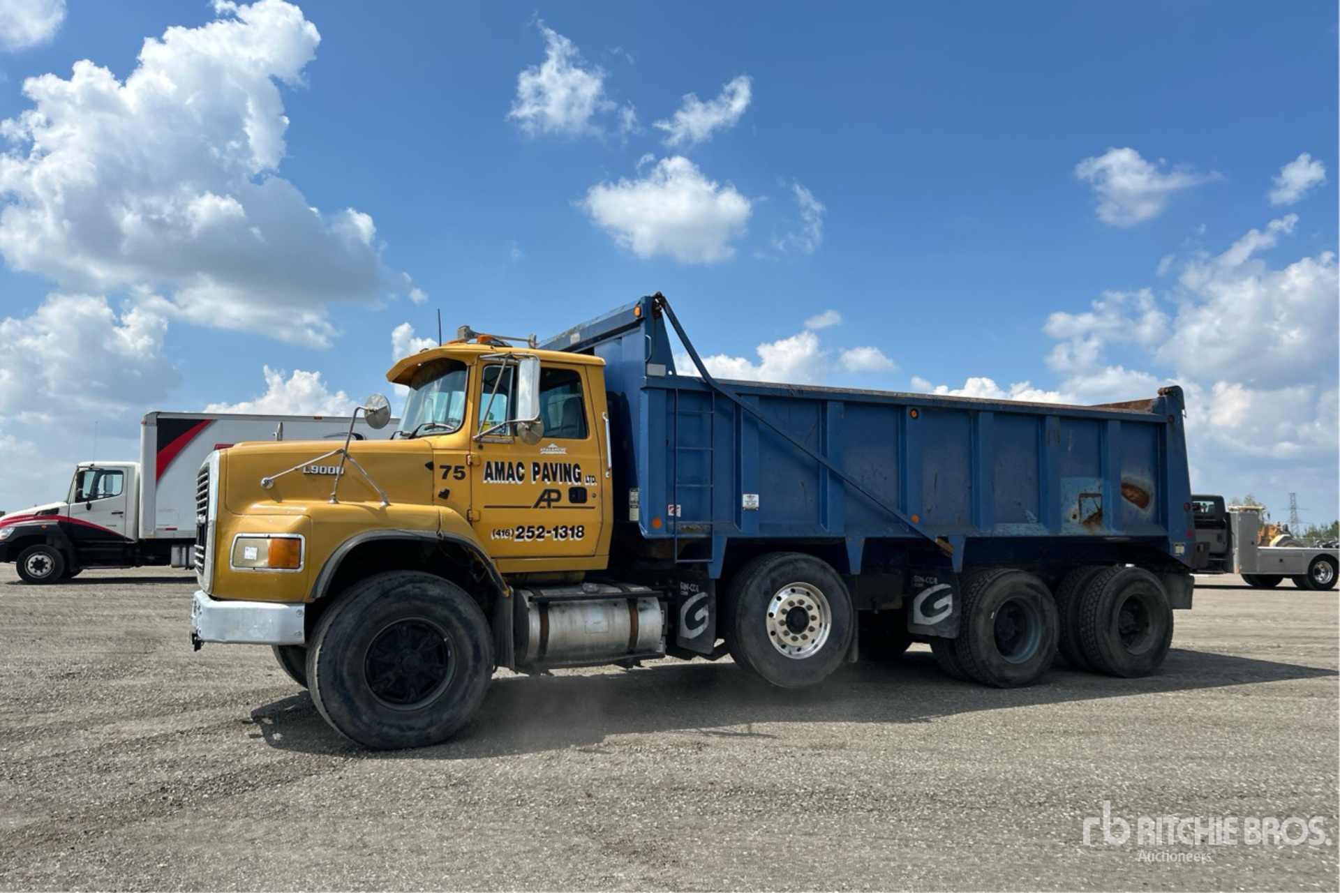 1995 Ford LTS9000 Tri/A Dump Truck
