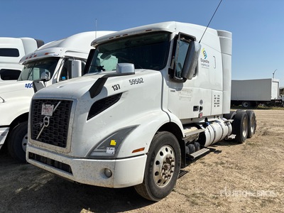 2018 Volvo VNR 6x4 Cabeza Tractora Cabina Dormitorio