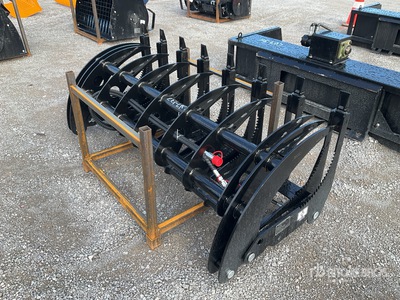 2025 GIYI GYCLG72C 72 in Log Skid Steer Grapple (Unused)