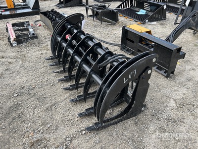 2025 GIYI GYCLG72C 72 in Skid Steer Root Rake (Unused)
