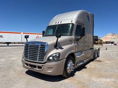2014 Freightliner Cascadia 125 6x4 T/A Sleeper Truck Tractor