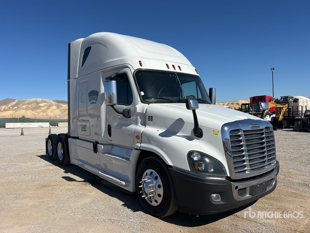 CAMIóN CAMAROTE 2017 FREIGHTLINER