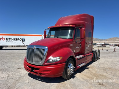 2011 International LF627 6x4 Cabeza Tractora Cabina Dormitorio