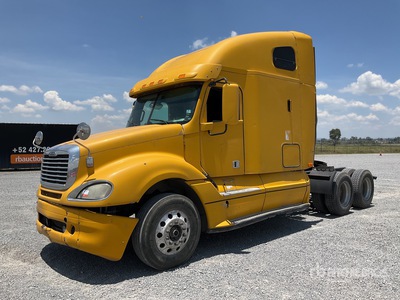 2014 Freightliner Columbia CL120 6x4 Tractocamion con Dormitorio / T/A Sleeper Truck Tractor