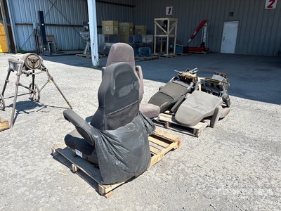 Quantity of (4) Seats Varios, piezas para camion