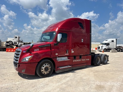 2019 Freightliner Cascadia 126 6x4 تراكتور شاحنة كابينة النوم (ثنائية المحور)
