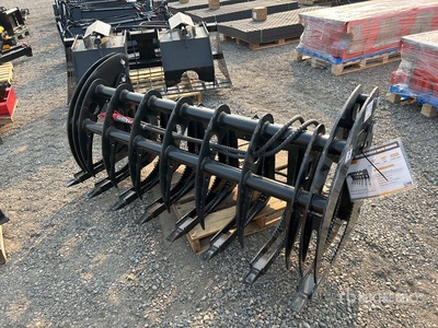 2025 GIYI GYCLG72C 72 in Skid Steer Grapple (Unused)