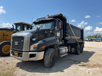 2014 Cat CT660 8x4 Tri/A Dump Truck (Inoperable)