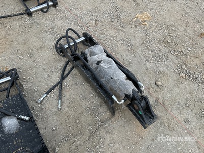 2025 GIYI GY-XJ3T 12 in Hydraulic Excavator Thumb (Unused)